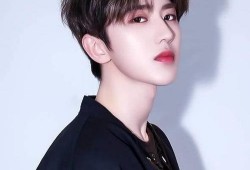 娱乐吃瓜君蔡徐坤跑男,娱乐吃瓜君带你揭秘精彩瞬间